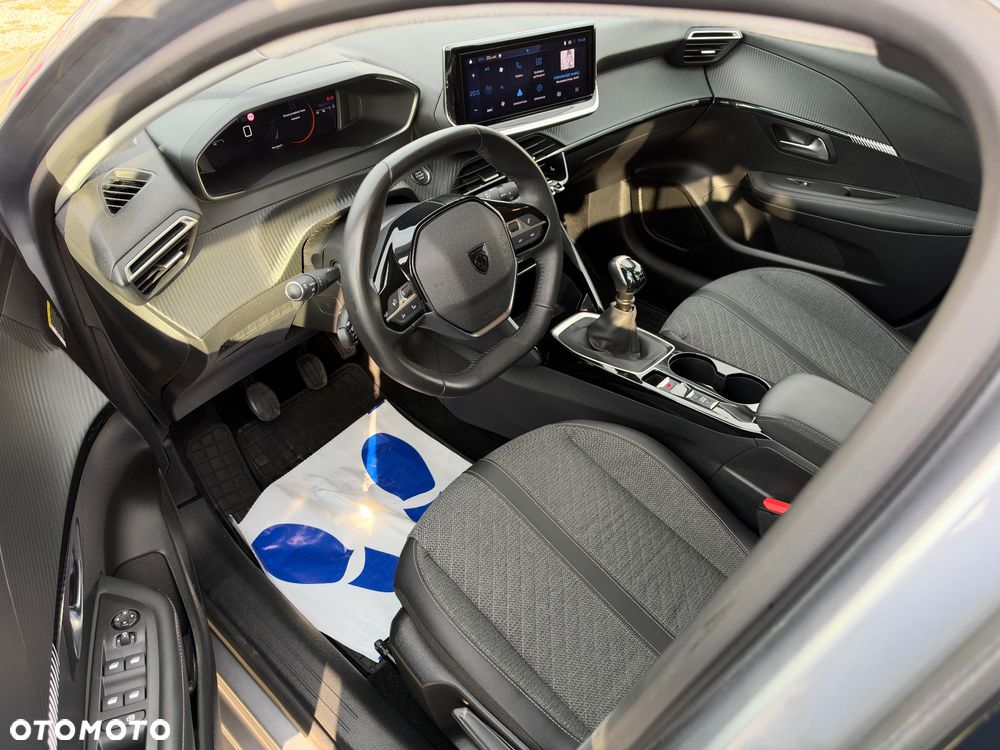 Peugeot 208 1.2 T Business S&S - 7