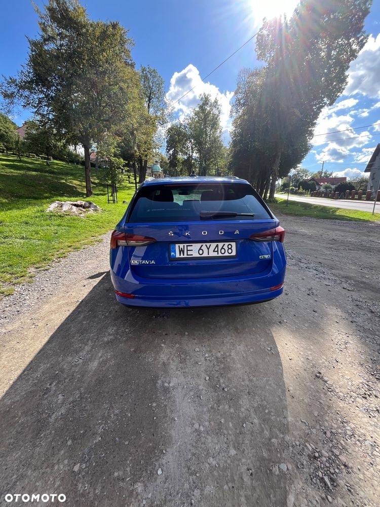 Skoda Octavia 2022 photo 2