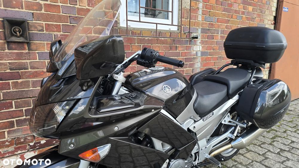 Yamaha FJR - 4