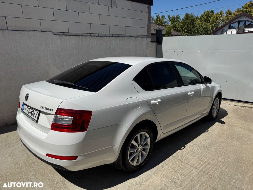 Skoda Octavia 1.6 TDI ACTIVE - 9