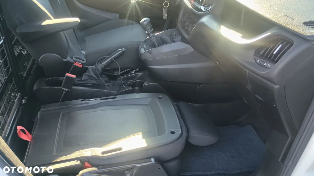 Fiat Doblo XL H2L2 1.6 Diesel 2021r. Niski Przebieg Klima - 8