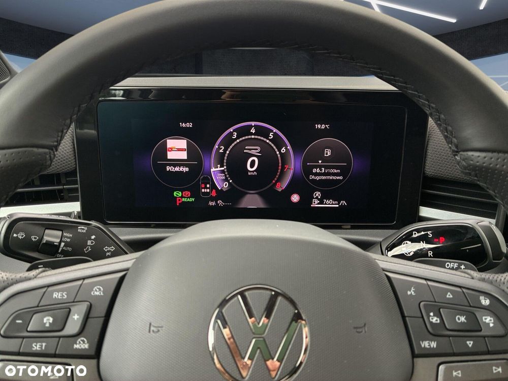 Volkswagen T-Roc - 17