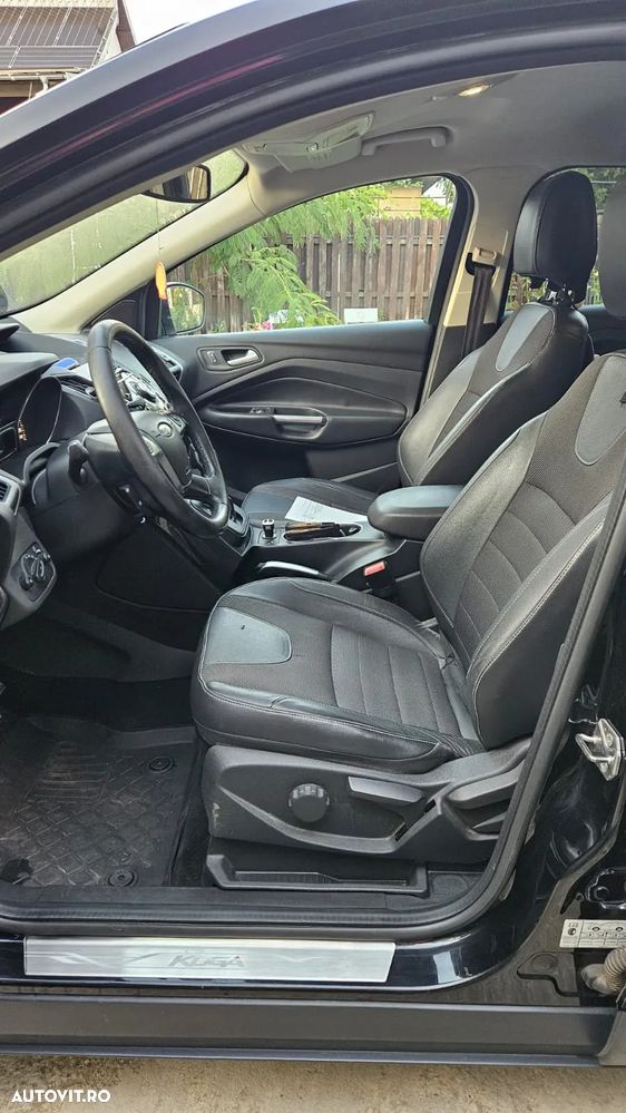 Ford Kuga 2.0 TDCi 4WD Powershift Titanium - 9