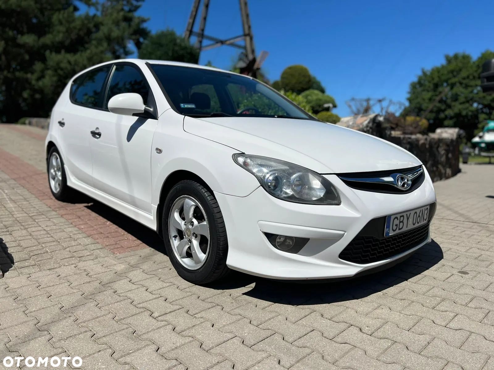 Hyundai i30 1.6 CRDI Automatik Classic - 1