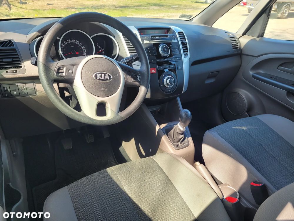 Kia Venga 1.4 L - 16