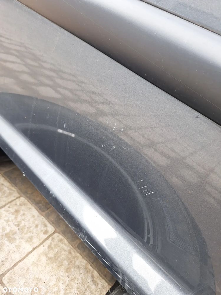 DRZWI KPL-LEWY PRZÓD  - PEUGEOT 207 SW / KOMBI -SZARY / KTH - 2