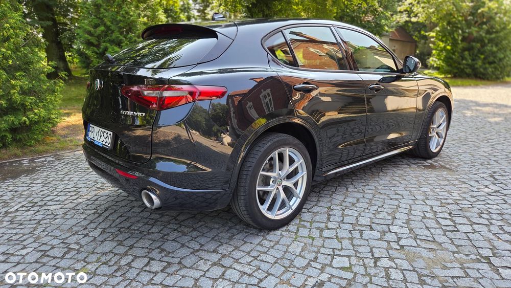 Alfa Romeo Stelvio 2.0 Turbo Q4 - 3