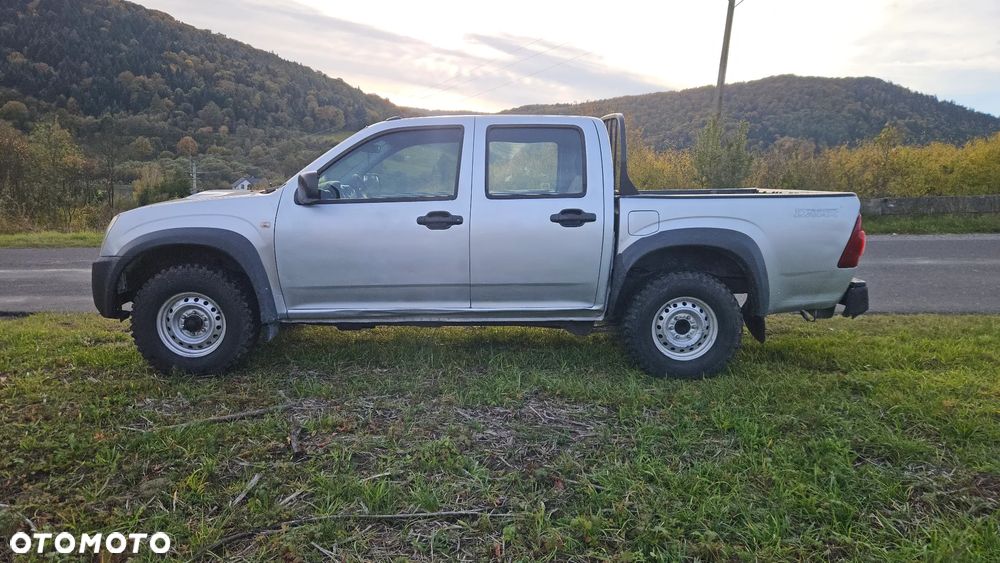 Isuzu D-Max 2.5d DC Basic - 13