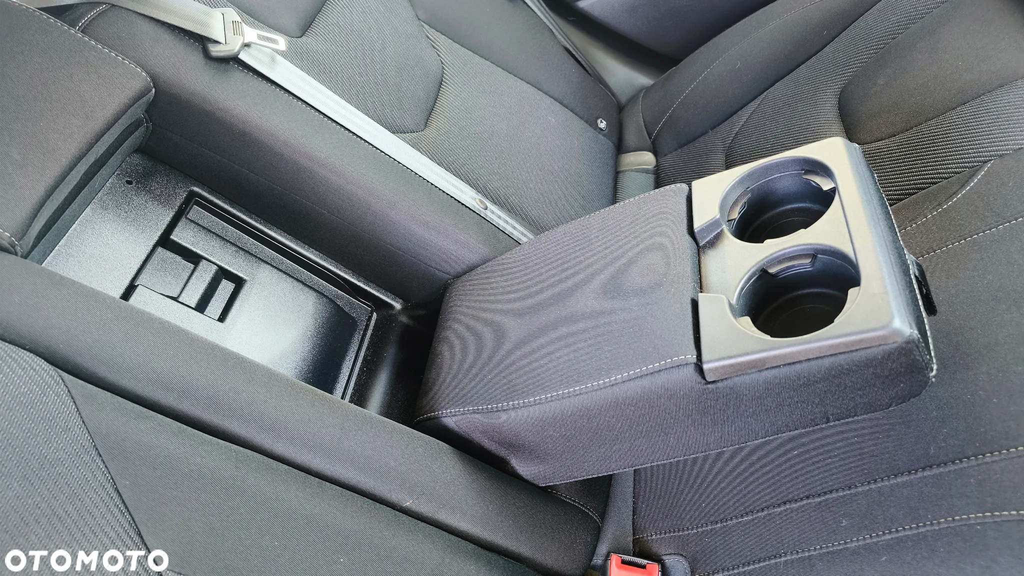 Ford Mondeo 2.0 TDCi Titanium PowerShift - 7