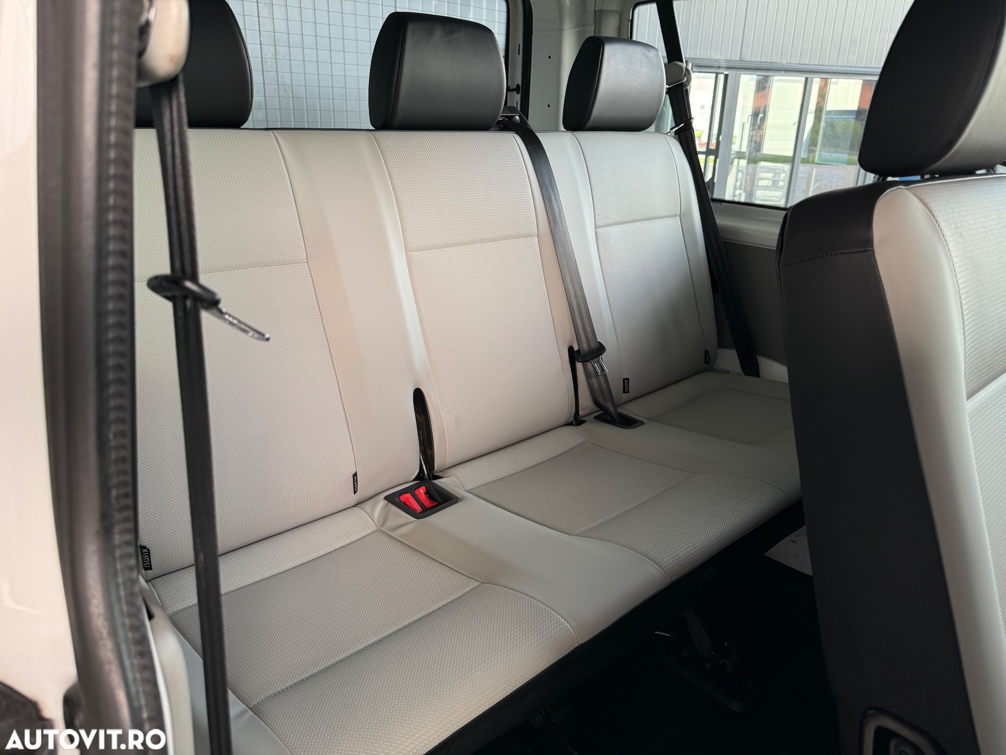 Volkswagen Transporter Kombi T6 2.0 TDI 75 kW KR - 18