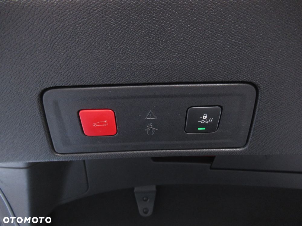 Peugeot 508 2.0 BlueHDi Allure S&S EAT8 - 26