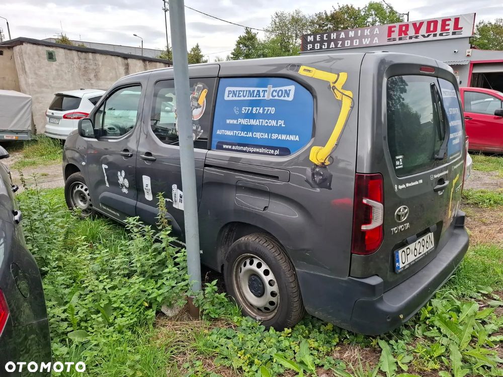 Toyota Proace City 1.5 D-4D Long 2,4t Active (bryg.) - 4