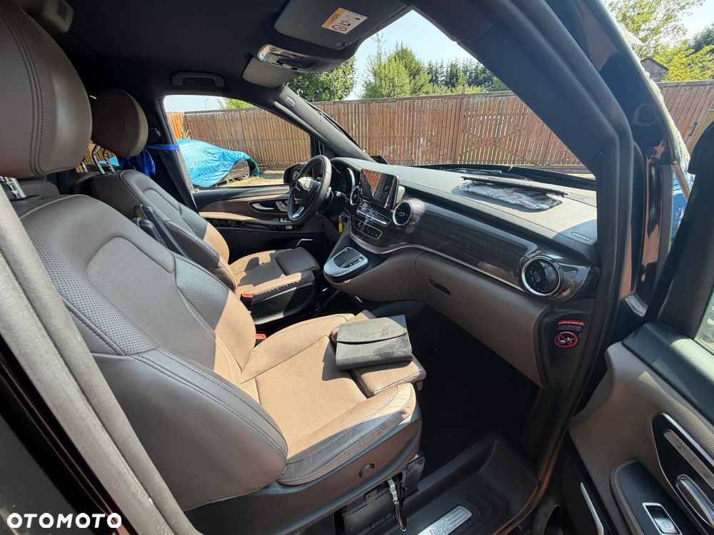 Mercedes-Benz Klasa V 300 d extralang 4Matic 9G-TRONIC Exclusive - 6
