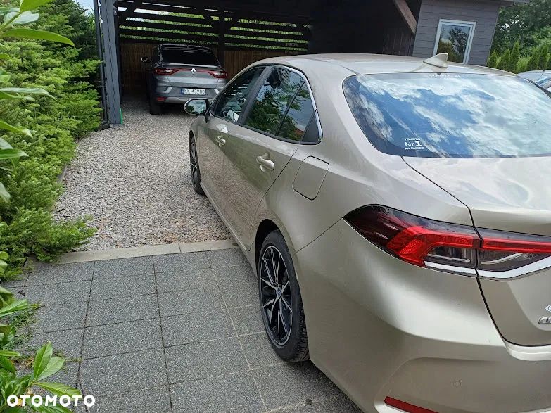 Toyota Corolla 1.8 Hybrid Comfort - 4