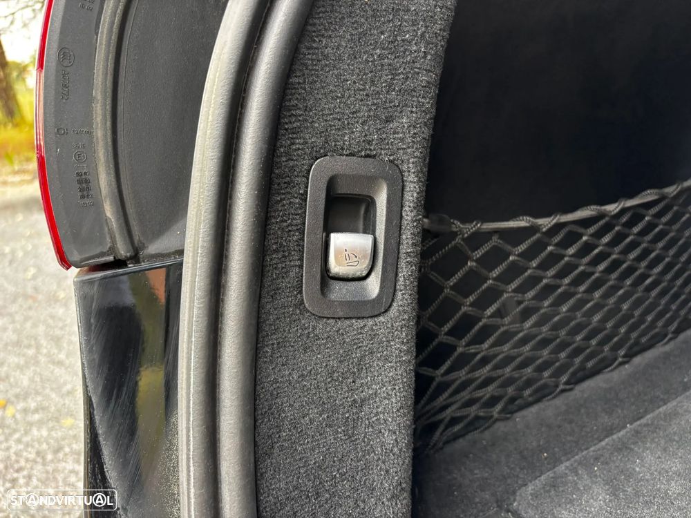 Mercedes-Benz C 180 d 9G-TRONIC Exclusive - 29