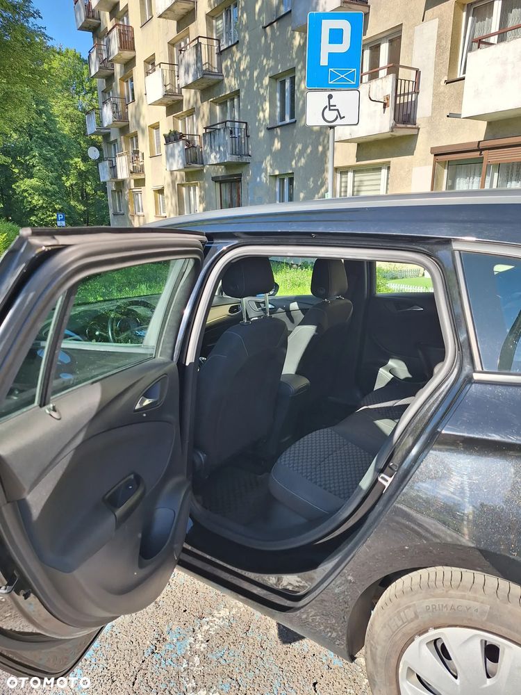 Opel Astra 1.6 CDTI Dynamic S&S - 9