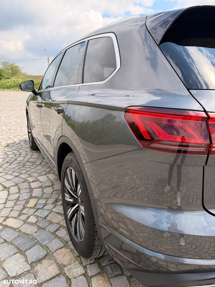 Volkswagen Touareg V6 TDI 4MOTION Elegance - 13