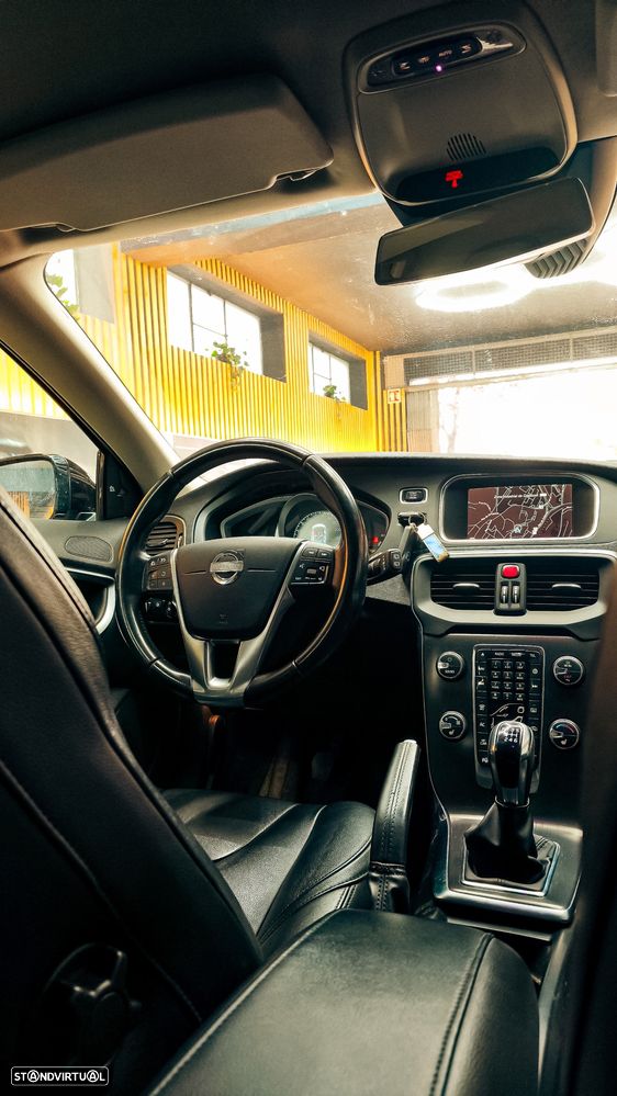 Volvo V40 D2 Summum - 7