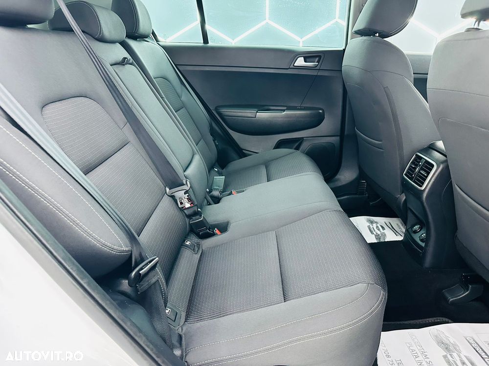 Kia Sportage 1.6 GDI 2WD DREAM-TEAM EDITION - 8