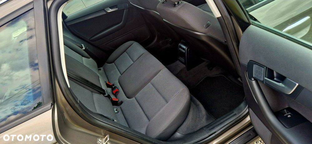 Audi A3 Sportback 1.6 TDI S tronic Attraction - 22