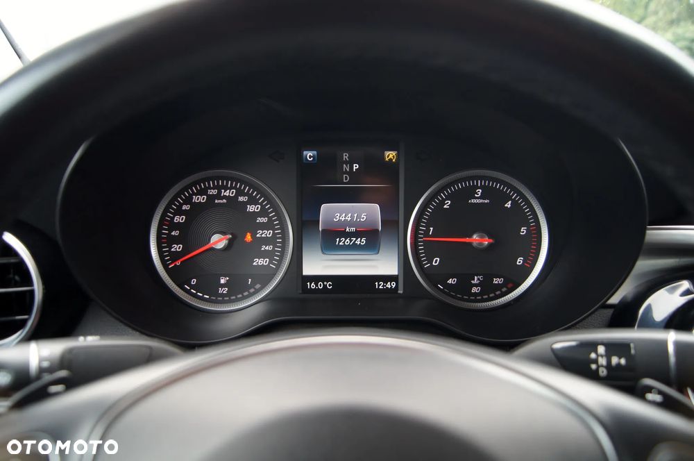 Mercedes-Benz GLC 220 d Coupe 4Matic 9G-TRONIC AMG Line - 13