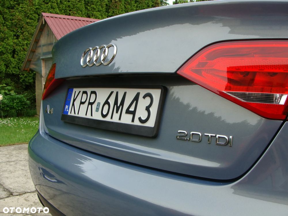 Audi A4 Limousine - 36