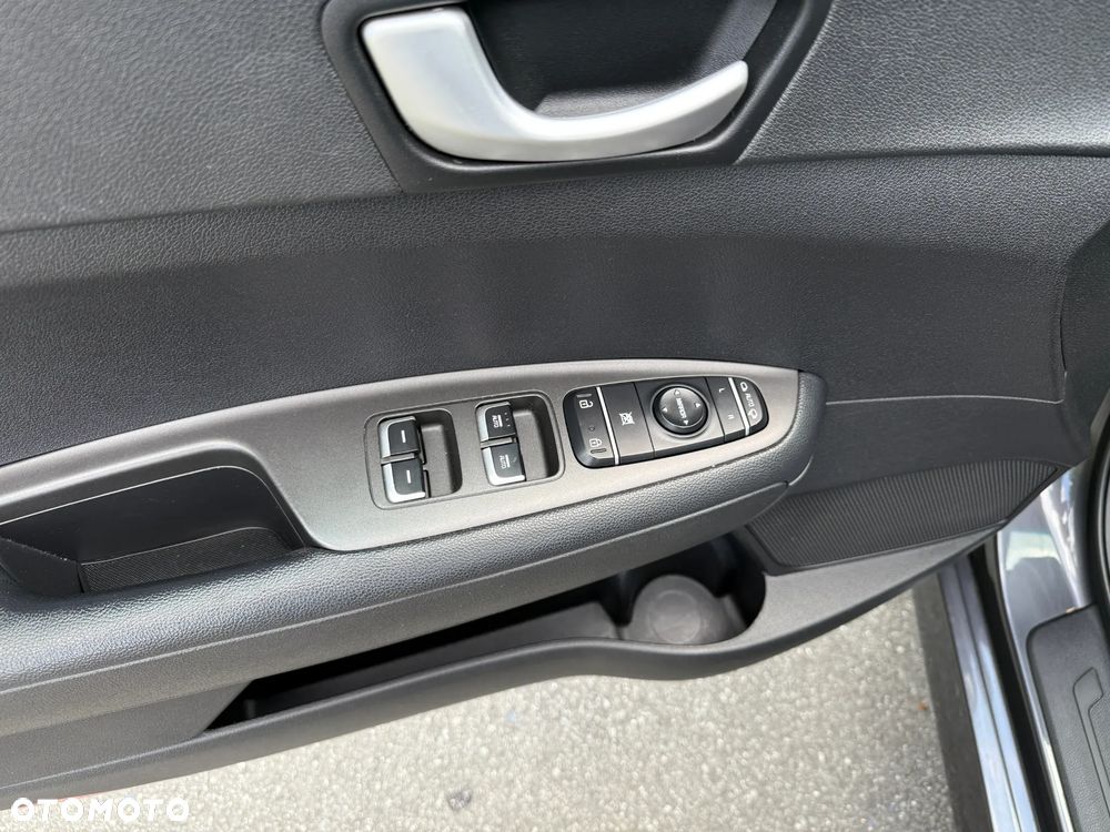 Kia Optima - 16