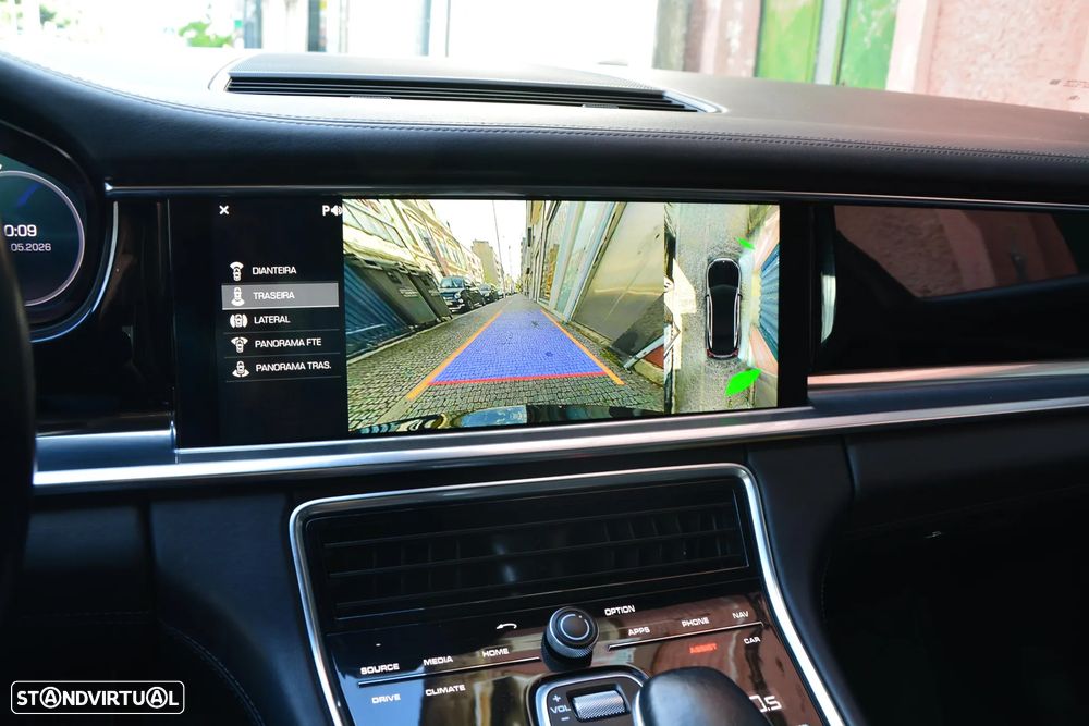 Porsche Panamera 4 S - 35