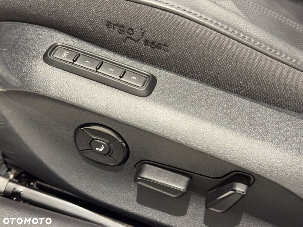 Skoda Superb 2.0 TDI SCR L&K DSG - 25