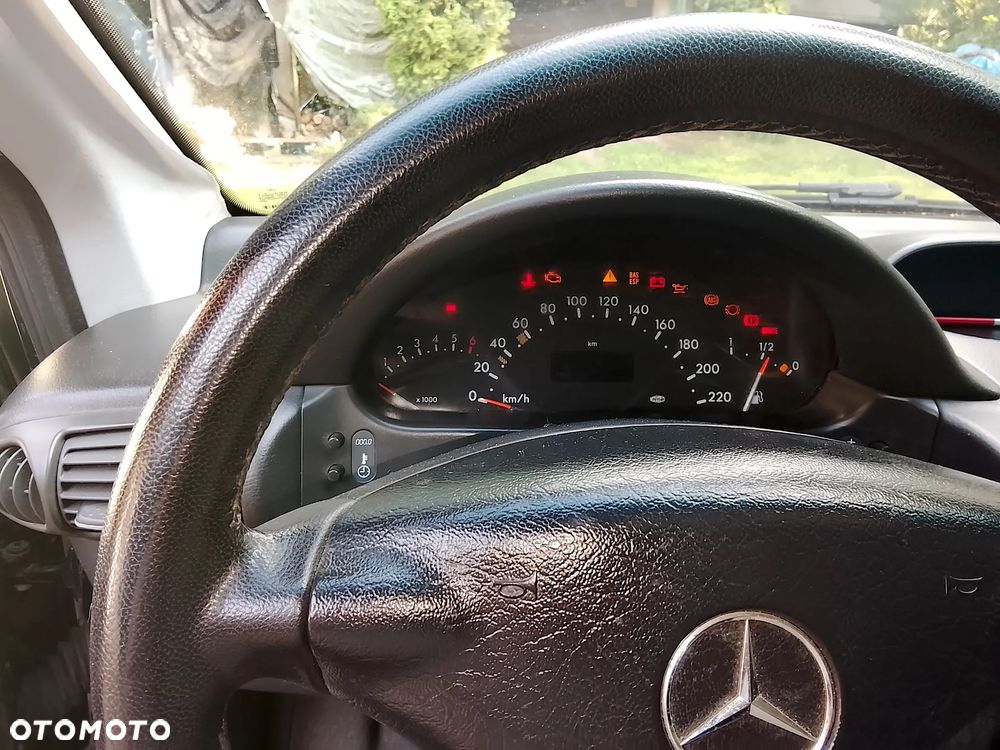 Mercedes-Benz Vaneo 1.9 Family - 4
