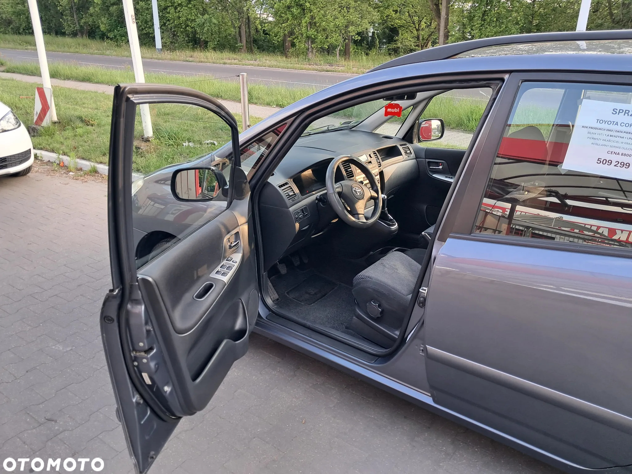 Toyota Corolla Verso 1.6 - 23