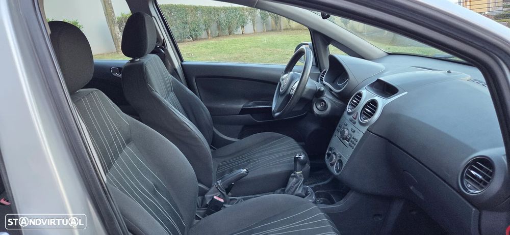 Opel Corsa 1.3 CDTi Enjoy - 10