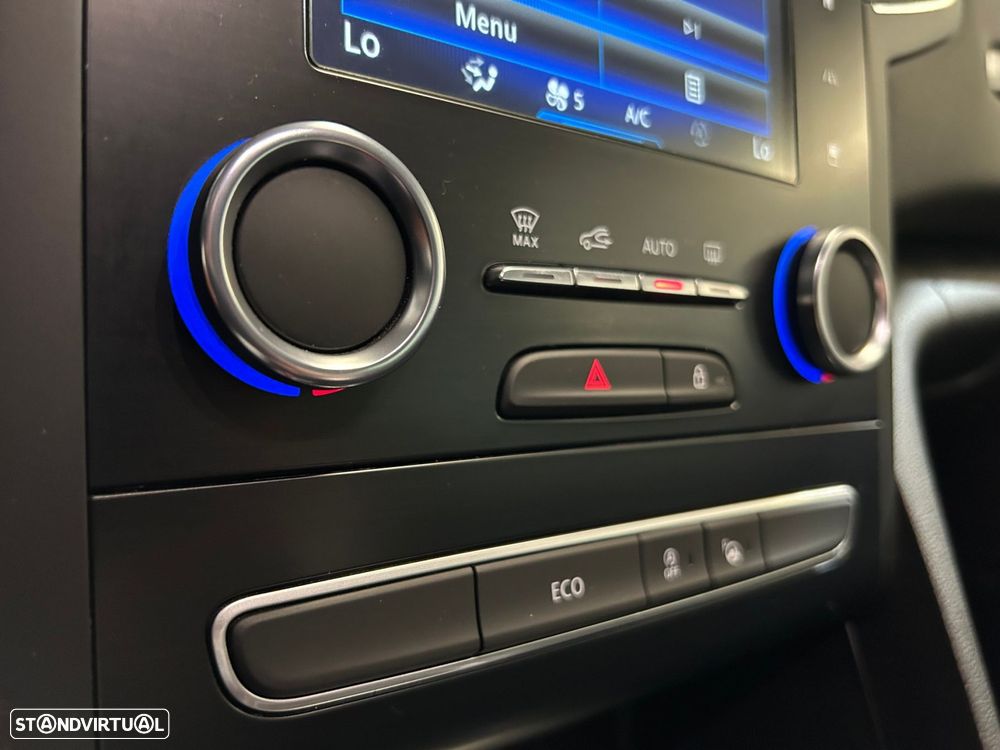 Renault Mégane Sport Tourer TCe 140 GPF BOSE EDITION - 31