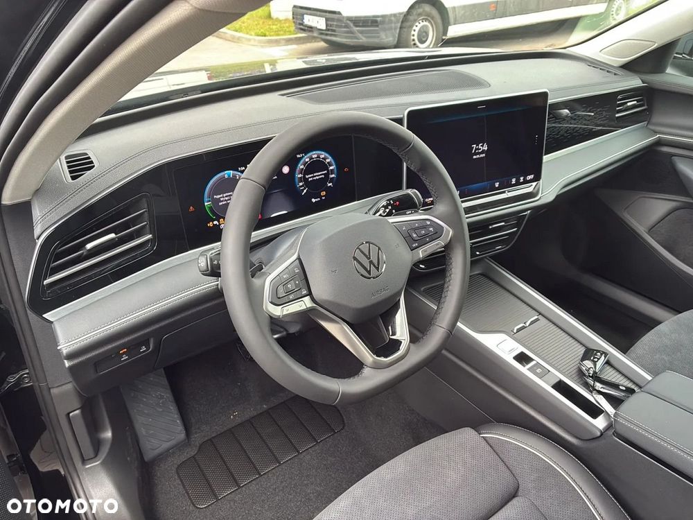 Volkswagen Passat - 5
