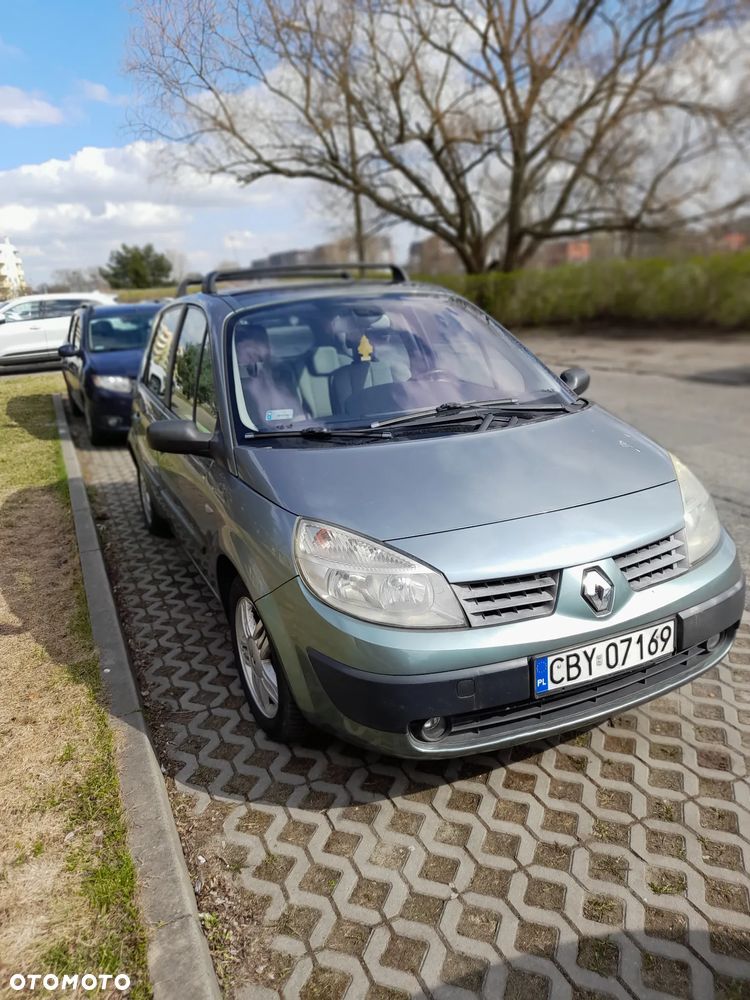 Renault Scenic - 1