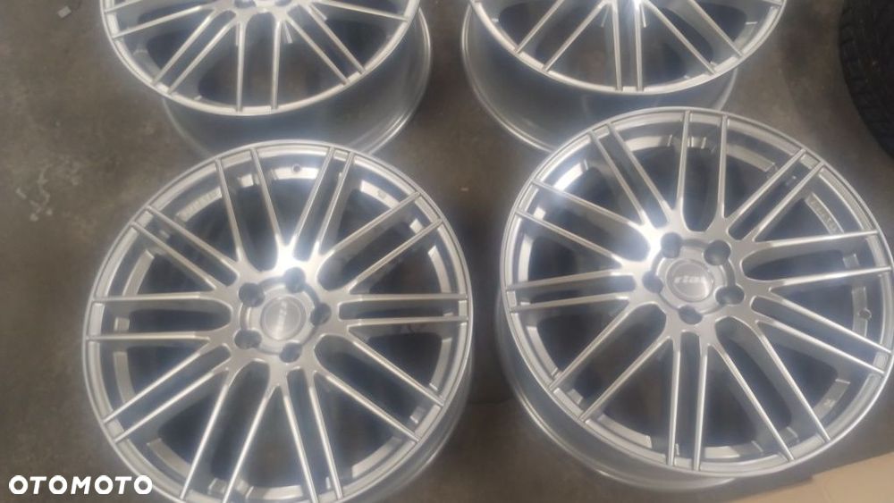 5x114,3 20 cali 8,5j et 45 rial felgi aluminiowe nowe/demo / powystawo - 2
