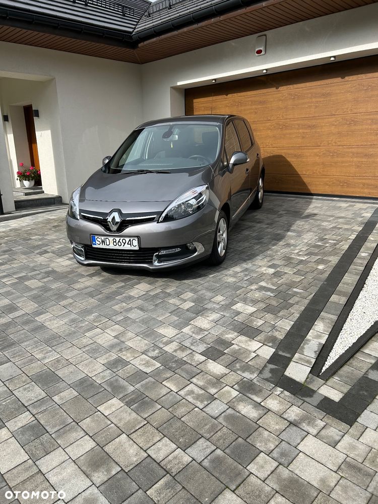 Renault Scenic - 1