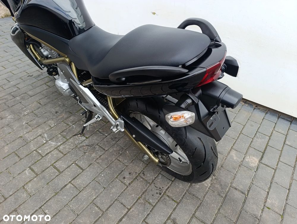 Kawasaki ER - 19