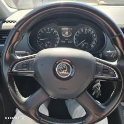 Skoda Octavia 2.0 TDI Style DSG - 11