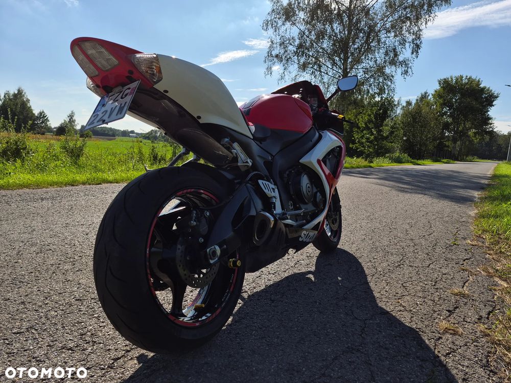 Suzuki GSX-R - 4