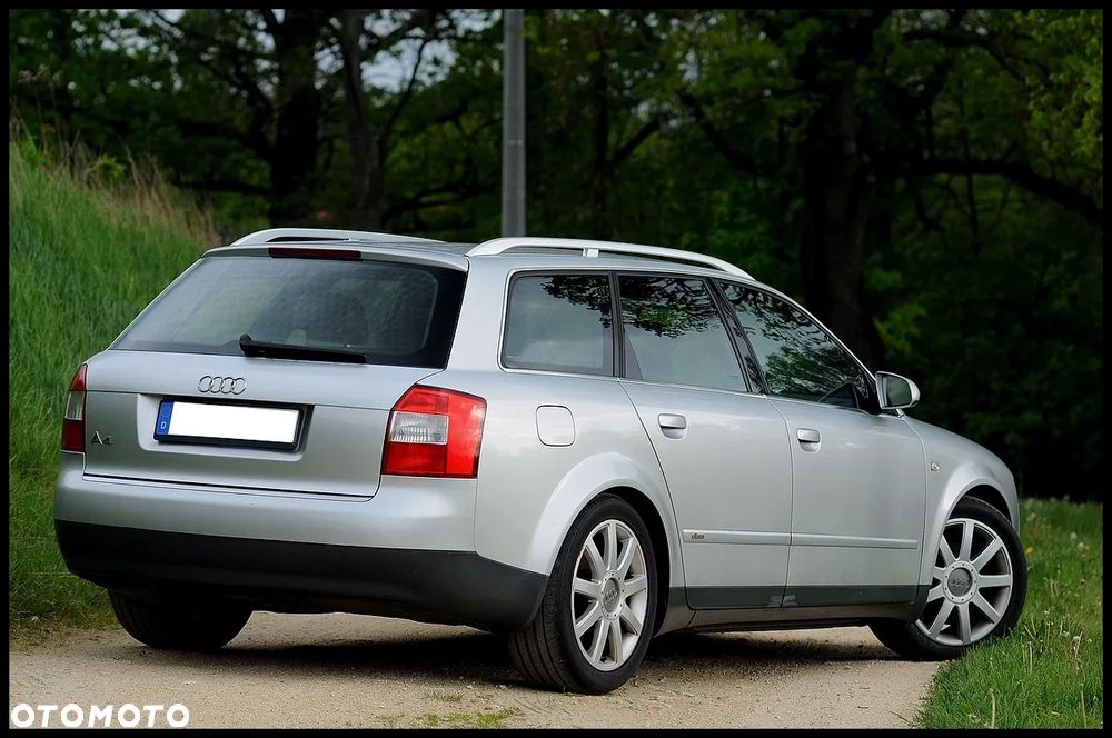 Audi A4 Avant - 22
