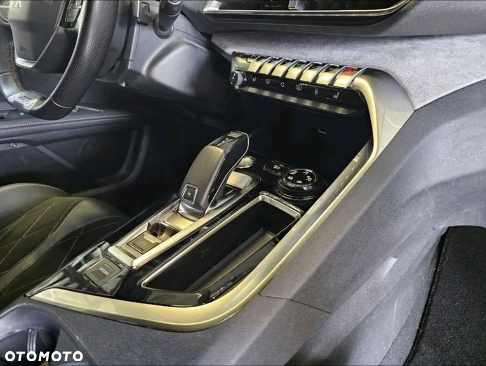 Peugeot 5008 BlueHDi 180 EAT8 GT - 8