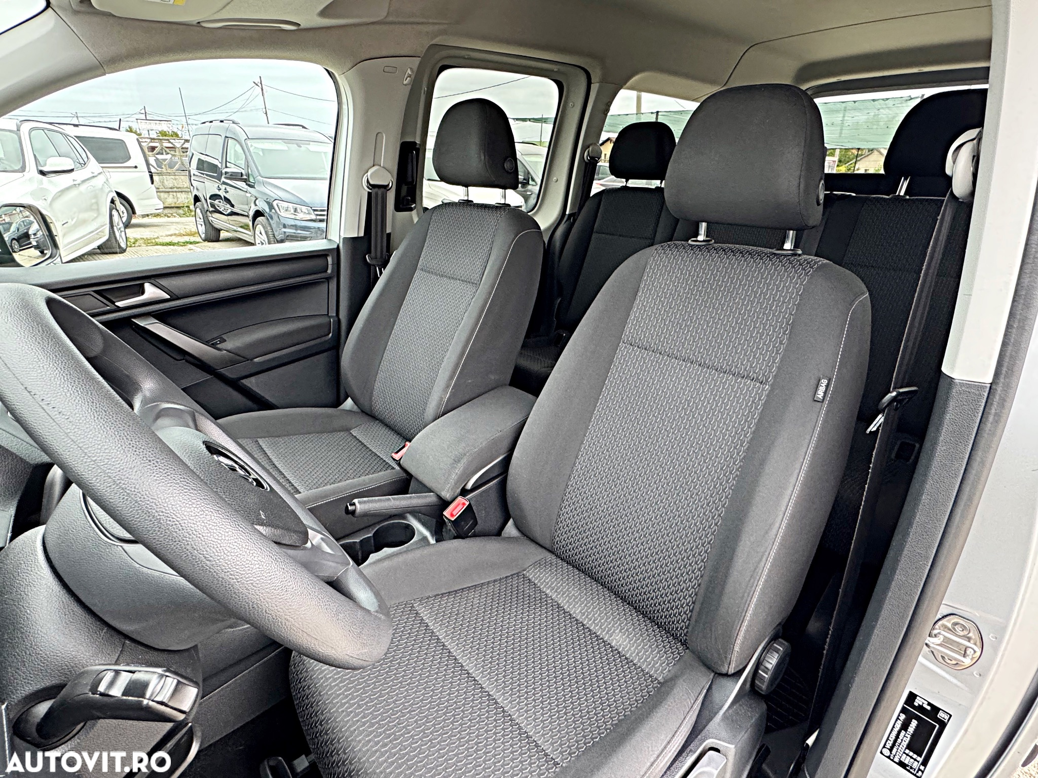 Volkswagen Caddy 2.0 TDI (7-Si.) Maxi Comfortline - 19