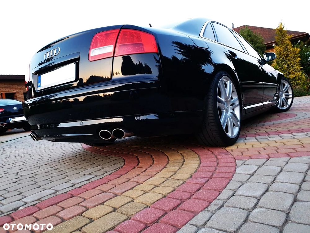 Audi S8 - 9