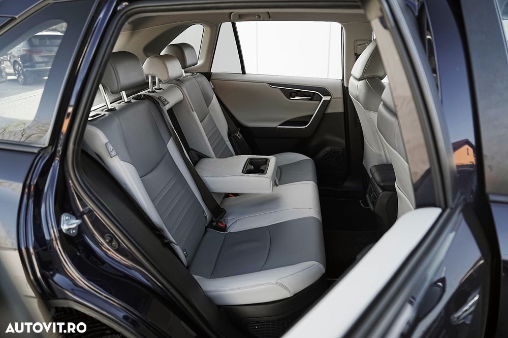 Toyota RAV4 2.5 4x4 Style Selection - 14