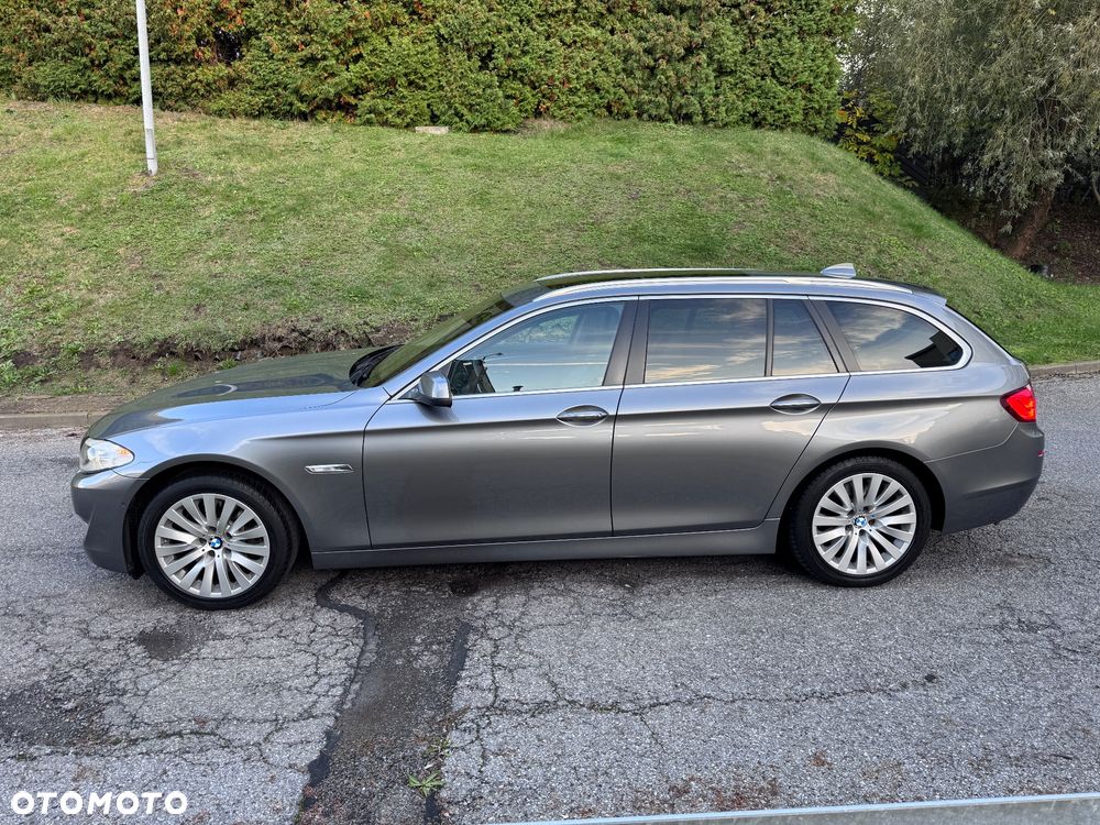 BMW Seria 5 530d xDrive Luxury Line - 33