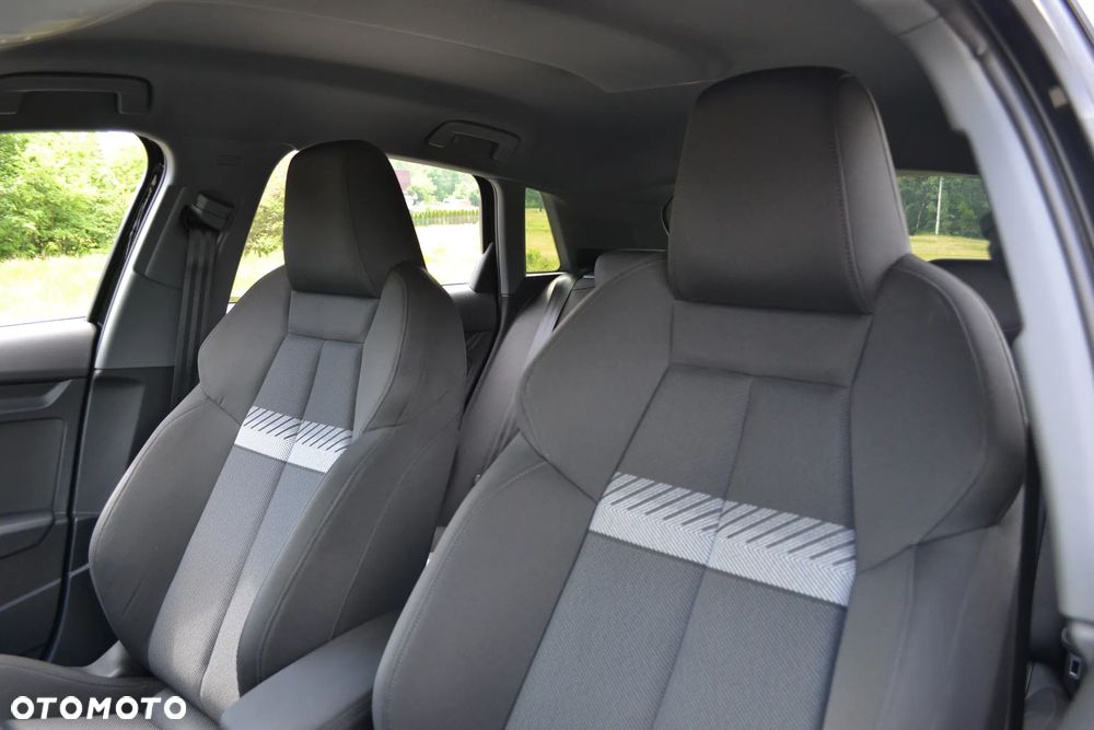 Audi A3 Sportback 35 TFSI Sport S tronic - 8