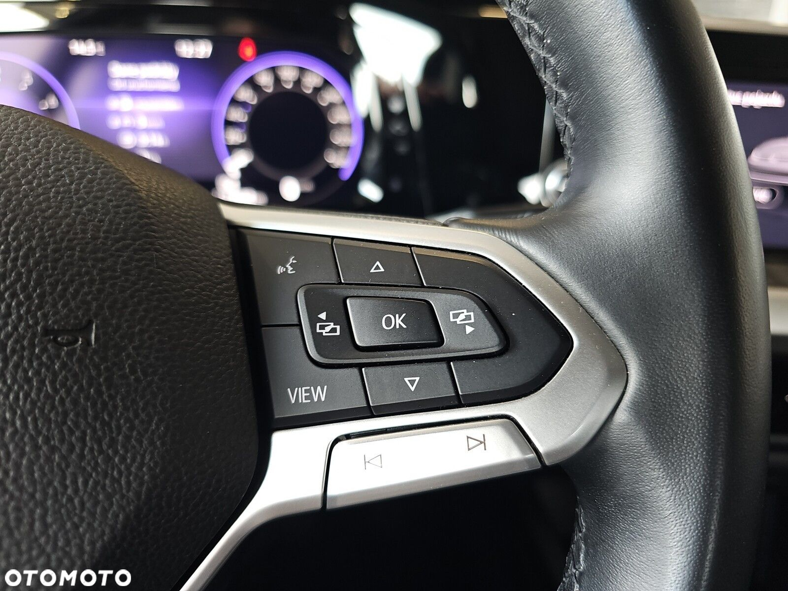 Volkswagen Golf VIII 1.5 TSI EVO Life - 14
