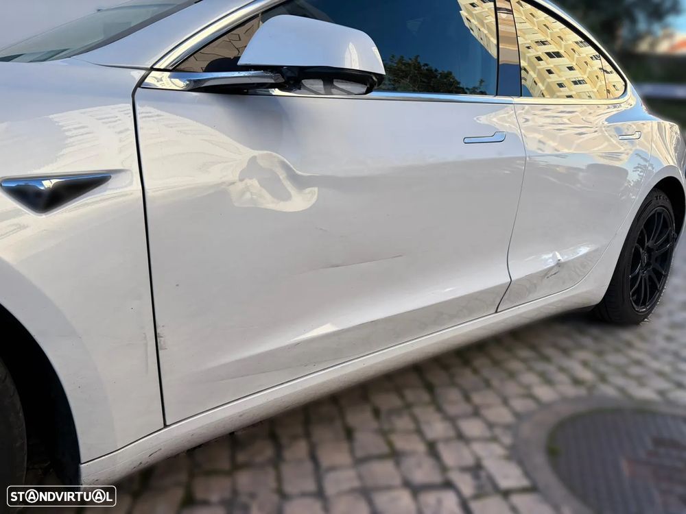 Tesla Model 3 Long Range Tração Integral - 17