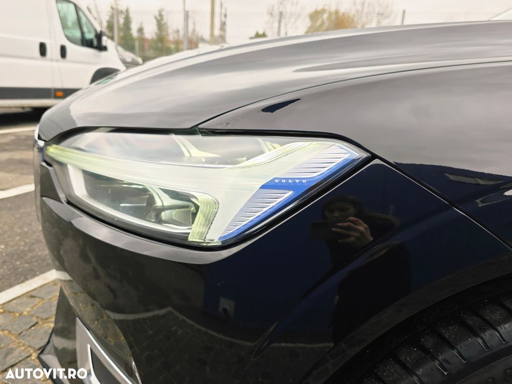 Volvo XC 60 D4 AWD Momentum - 8